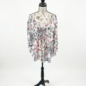 🌸 Torrid Floral Pintuck Pleated Chiffon Blouse 🌸